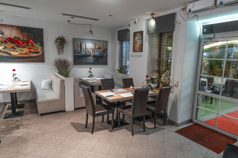 WNĘTRZE RESTAURACJI VENETO NA WARSZAWSKICH WŁOCHACH